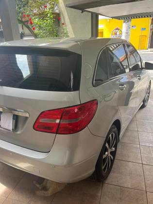 MERCEDES-BENZ B 200 1.6 TURBO GASOLINA 4P AUTOMÁTICO